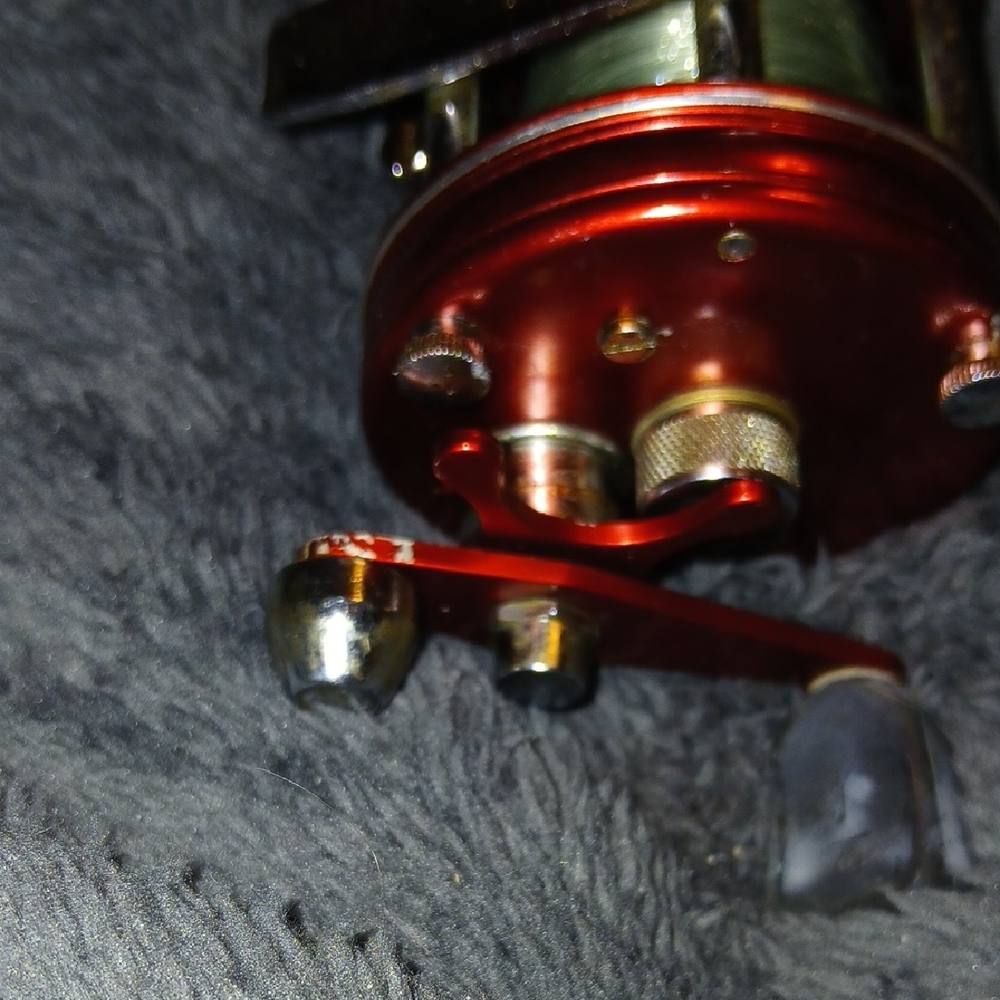 Ambassadeur 5000 ABU Red Fishing Reel As Pictured. - Picture 12 of 14